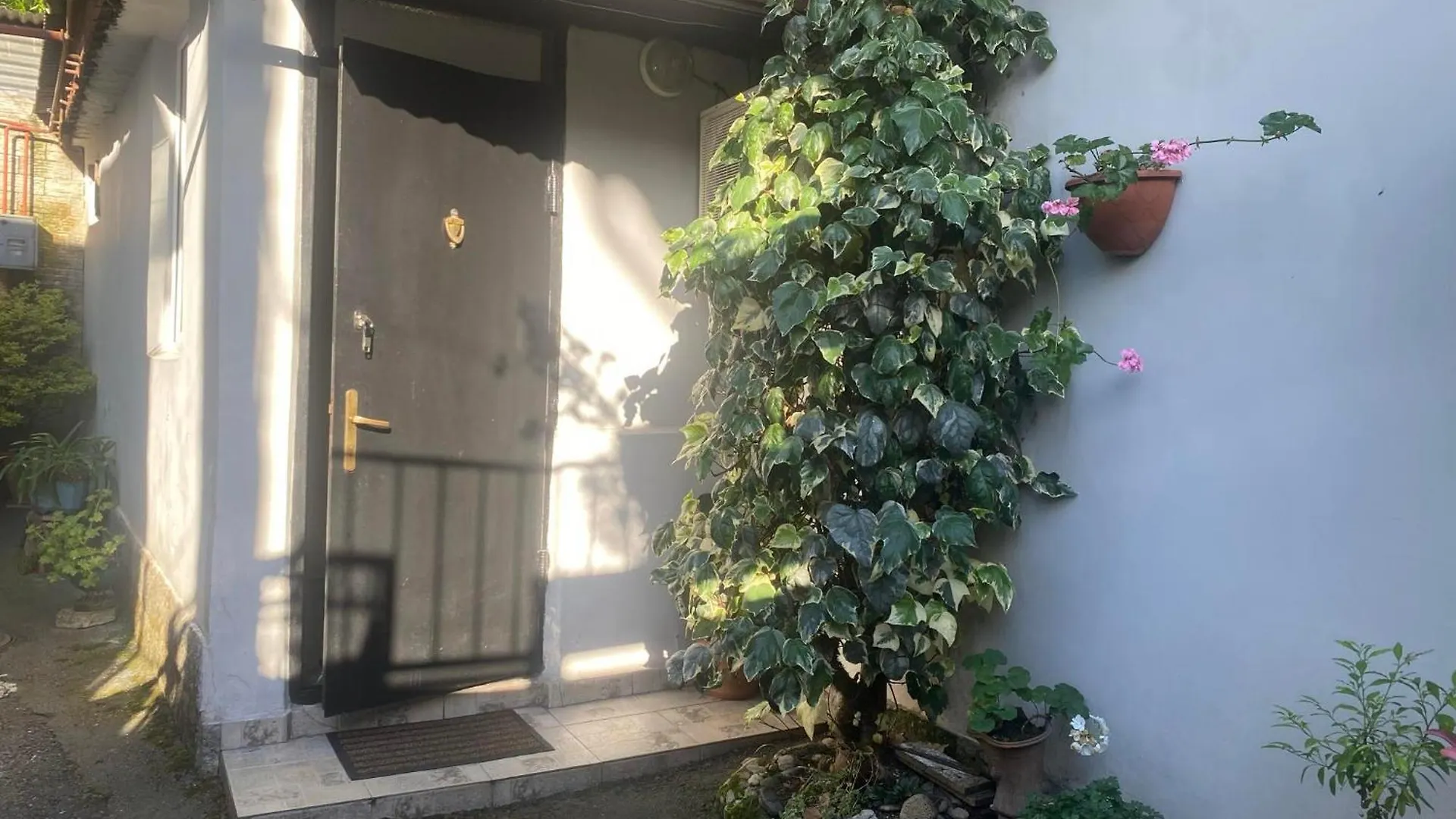 Batumi Apartment With Terrace 조지아